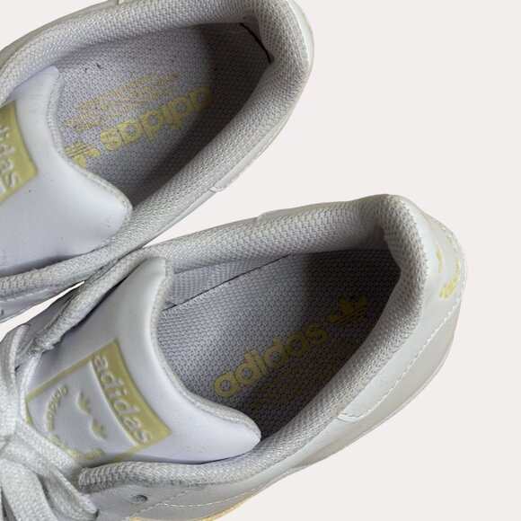 Adidas Womens Superstar Low Shoes Sneakers Easy Yellow White 8.5 - Picture 5 of 10